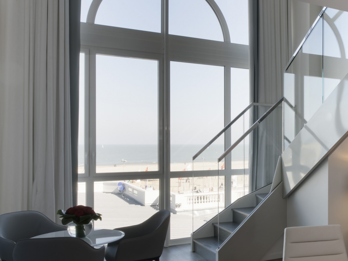 hotel mgallery thalasso normandie cure deauville thalassotherapie trouville thalassotherapy seawater treatments spa spa marin yoga pilates sport club sport aquabike aquapilates aqua fitness longe cote sea walk beach walk