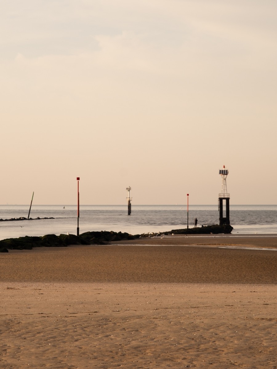 hotel mgallery thalasso normandie cure deauville thalassotherapie trouville thalassotherapy seawater treatments spa spa marin yoga pilates sport club sport aquabike aquapilates aqua fitness longe cote sea walk beach walk massages modelage soins gommage journée spa soin visage