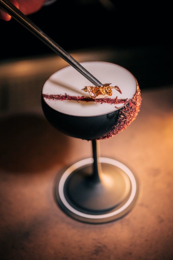 bar